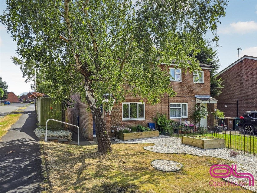 House Hartshill Road in South Derbyshire