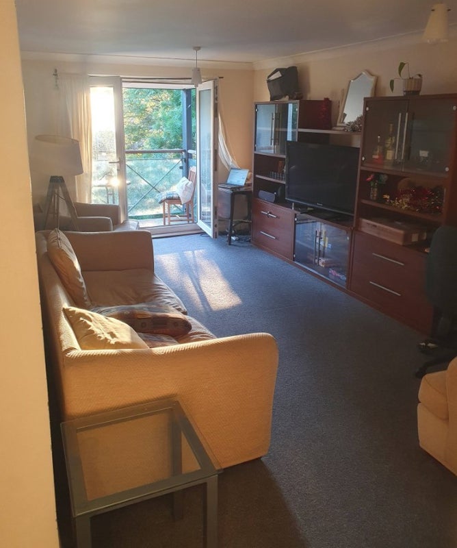 Room Winders Road in Greater London