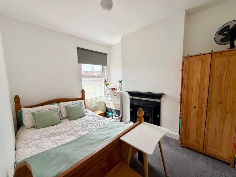 Room Letchworth Street in Greater London