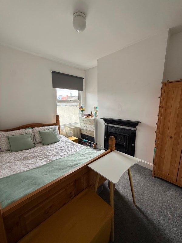 Room Letchworth Street in Greater London