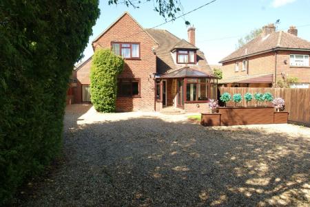 Room Weyhill Road in Test Valley