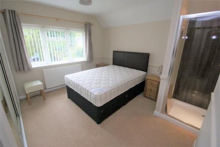 Room Weyhill Road in Test Valley
