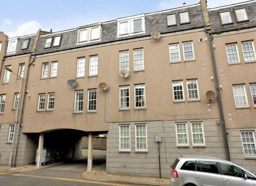 Flat Oldmill Road in Aberdeen City