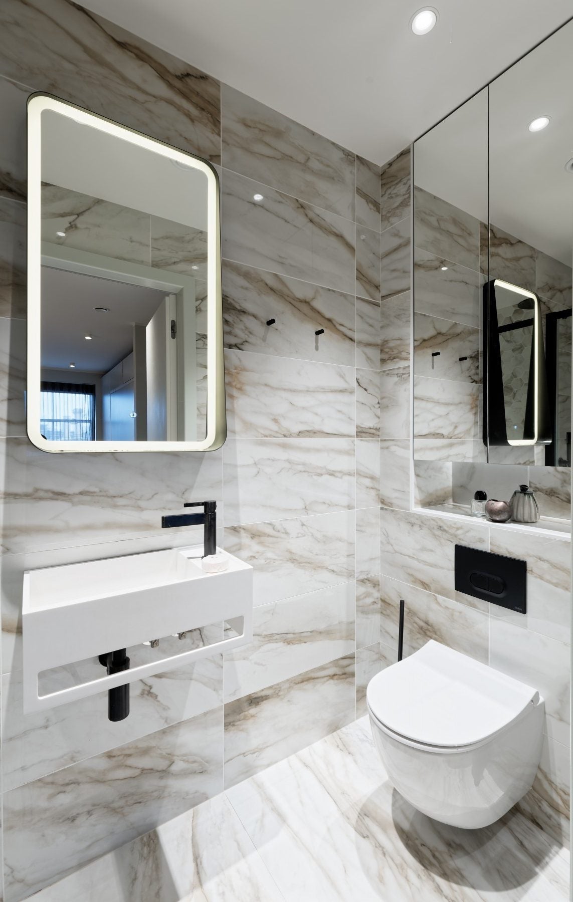 Flat Pelham Street in Greater London