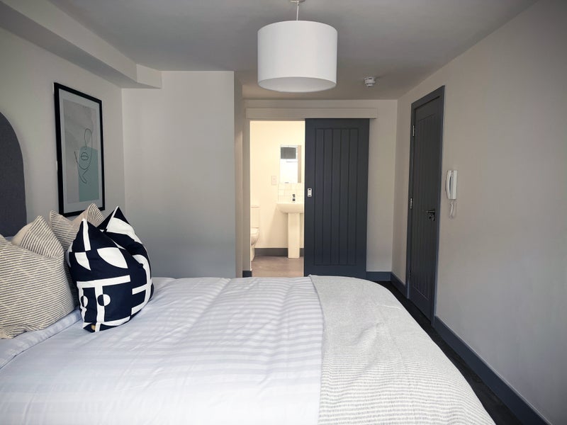Room Park Street in Shaw