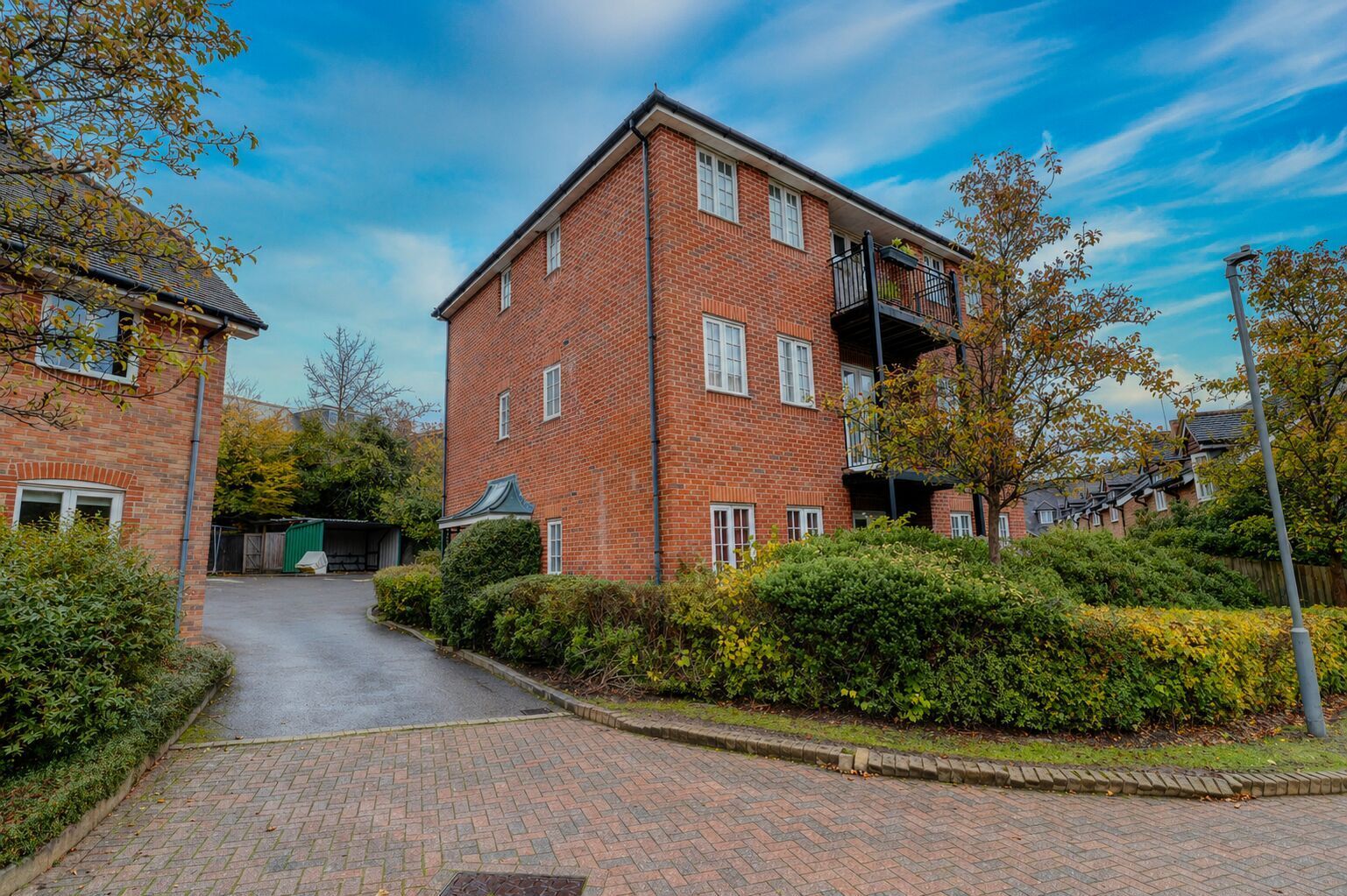 Flat West Wycombe Road in High Wycombe