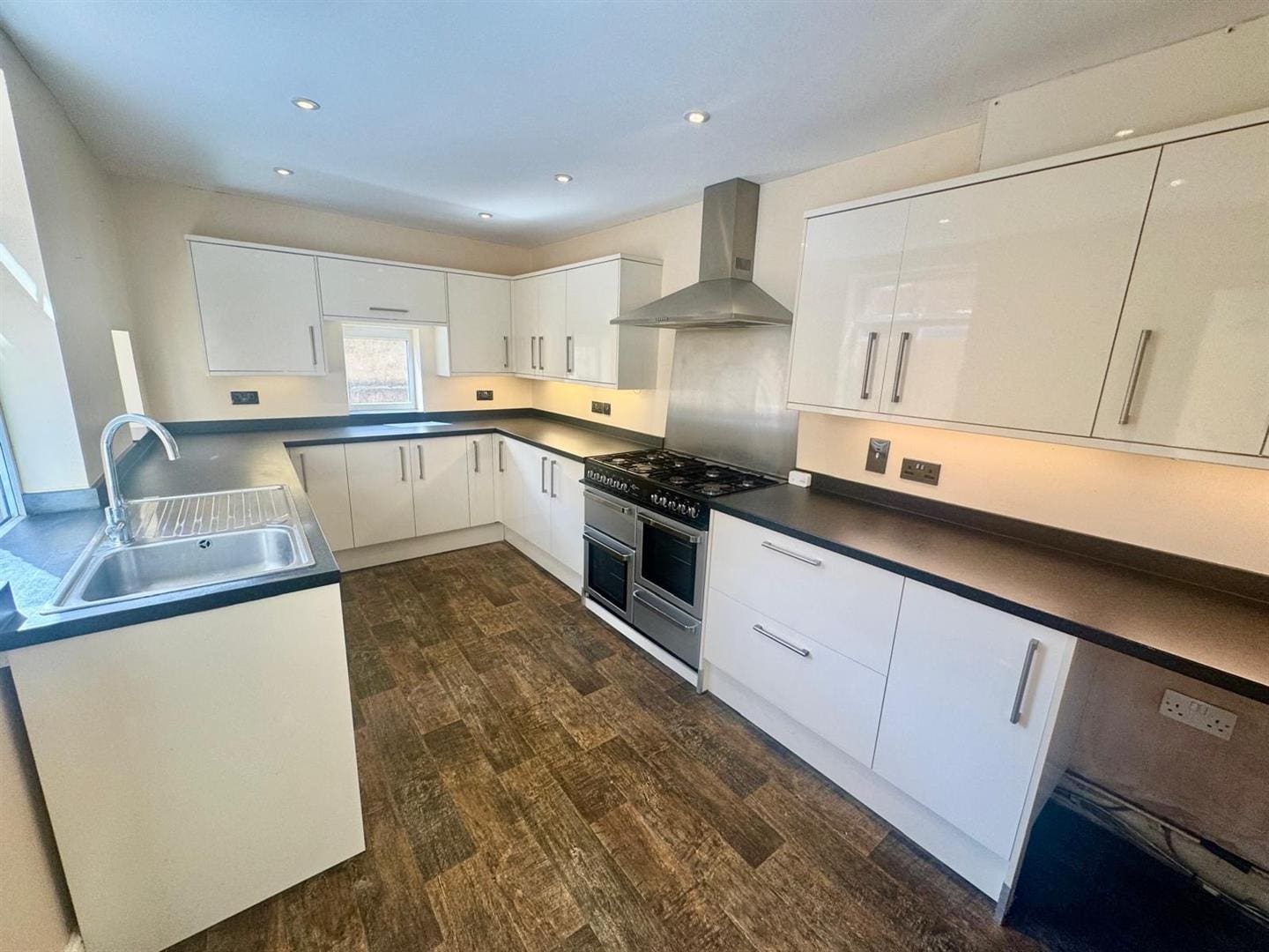 House Prospect Road in Scarborough