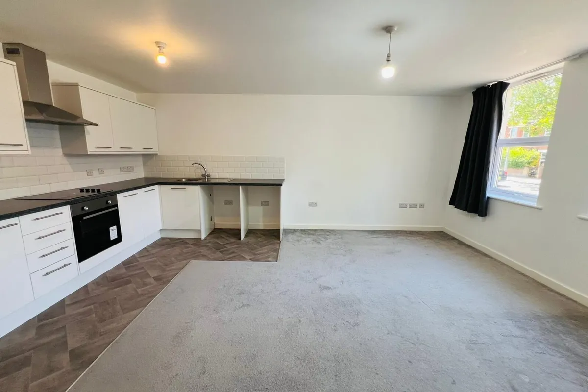 Flat Eshton Road in Eastbourne