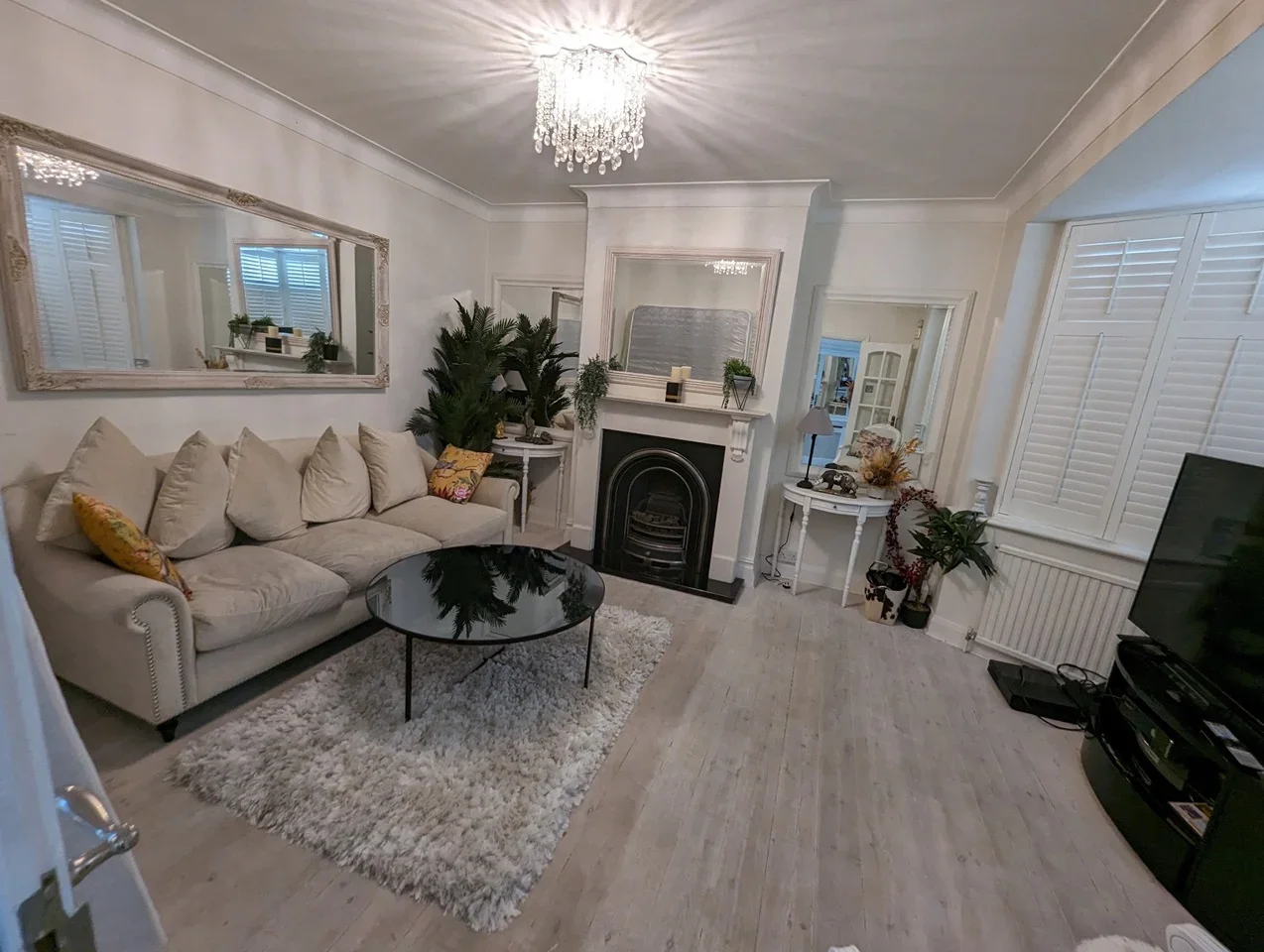 House Cherry Tree Rise in Greater London