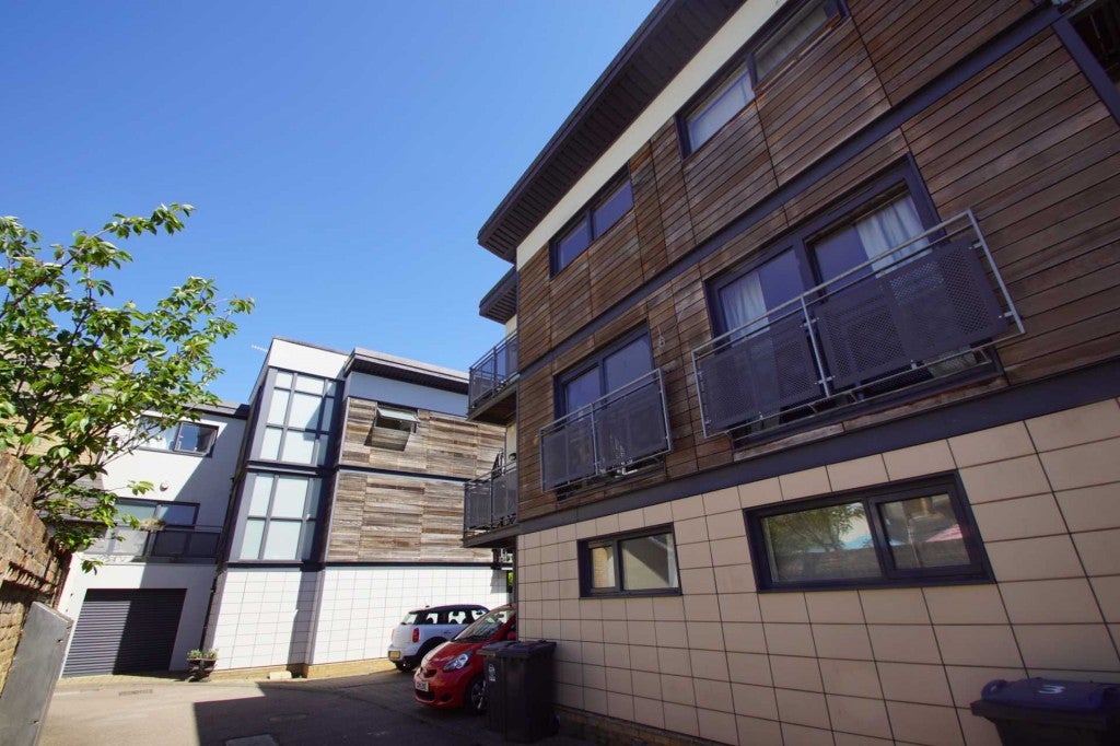 House Mitre Court in East Hertfordshire