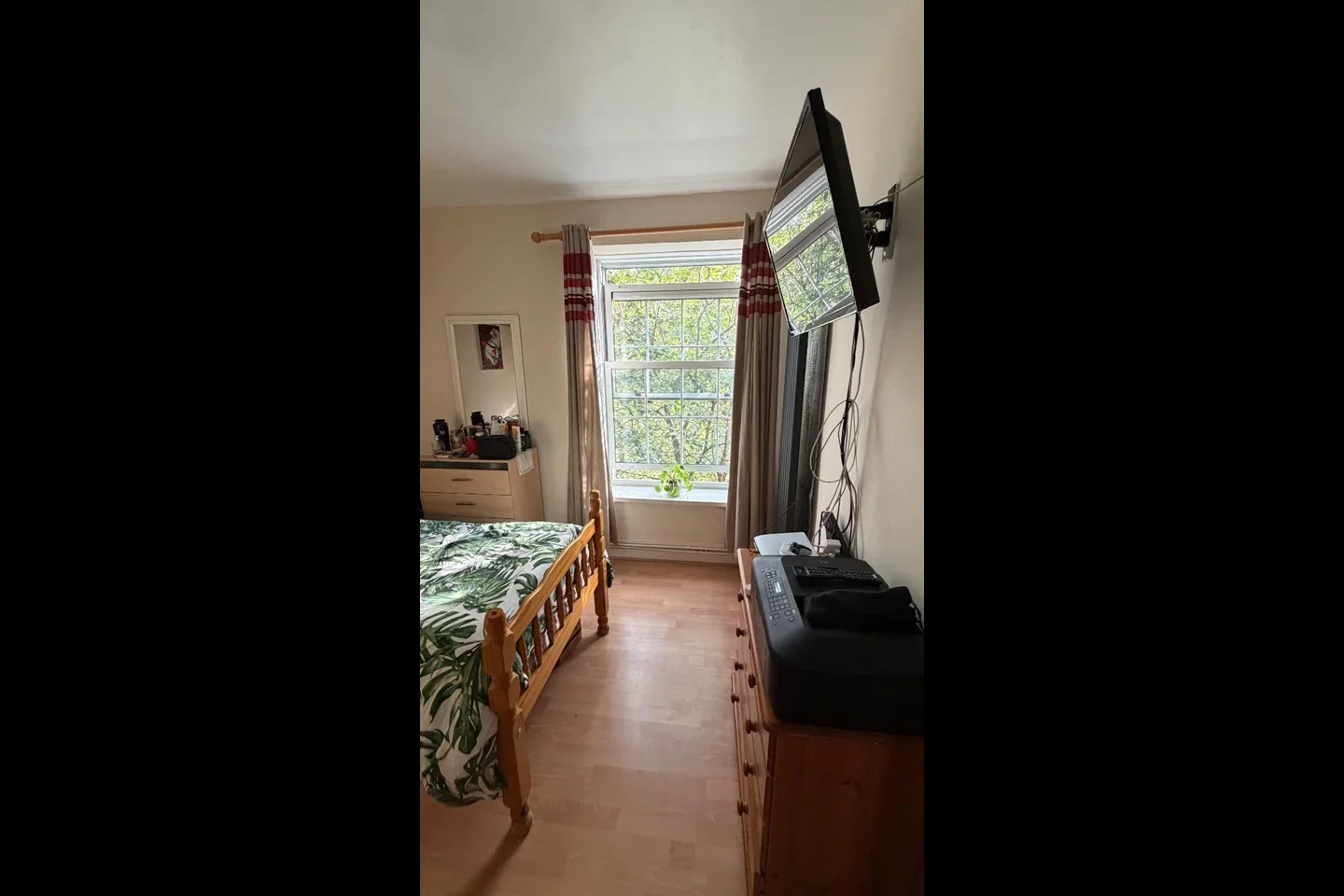 Flat Albion Avenue in Greater London