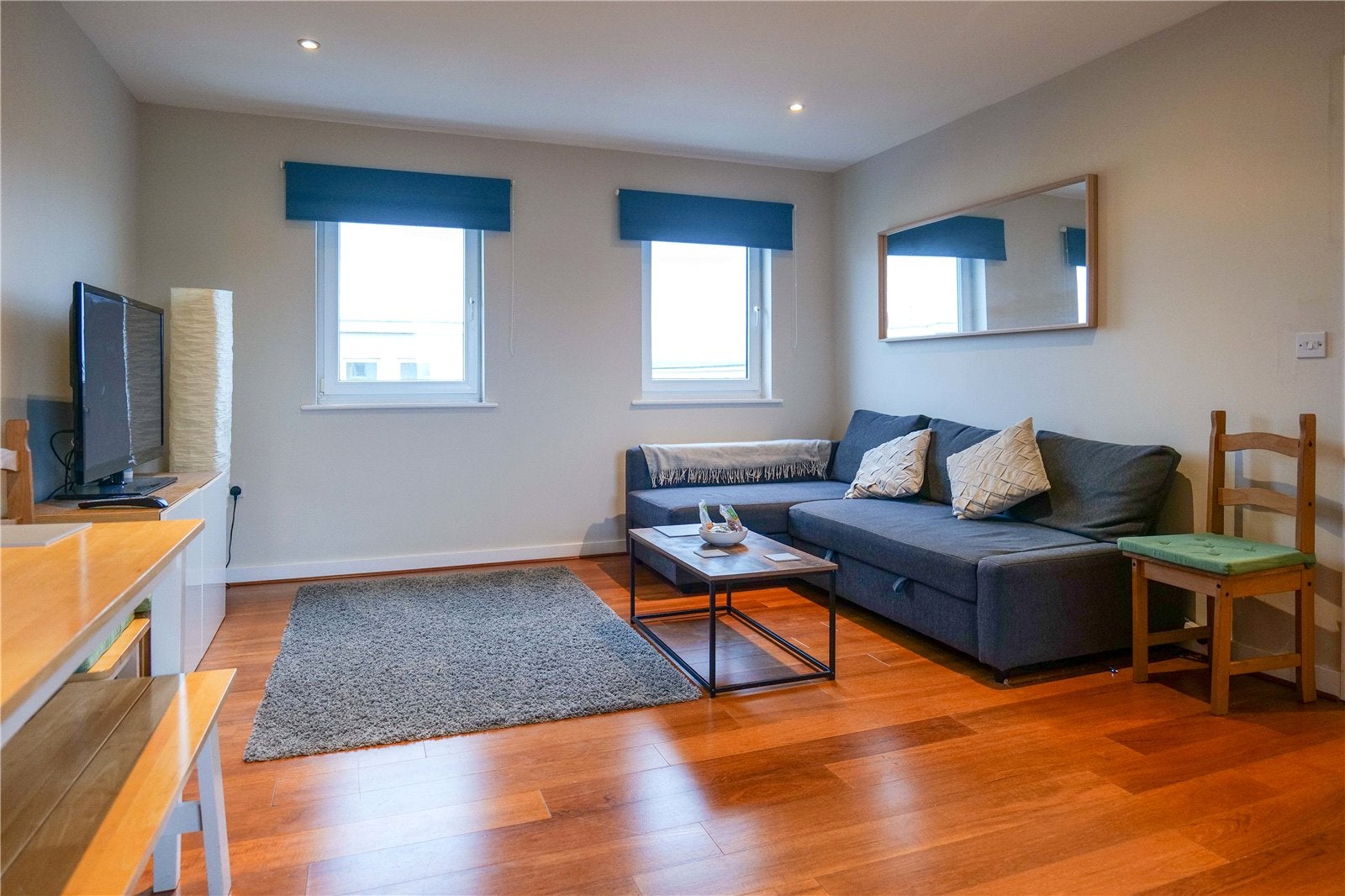 Flat Gweal Avenue in Reading