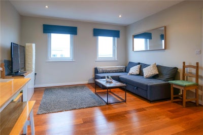 Flat Gweal Avenue in Reading