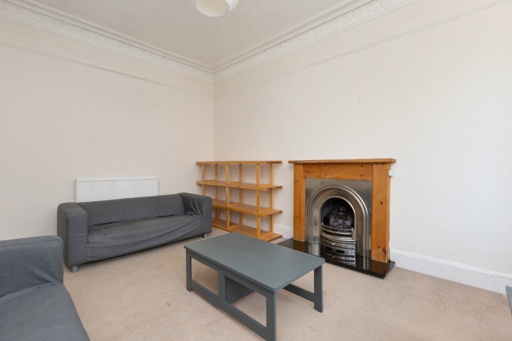 Flat Mertoun Place in City of Edinburgh