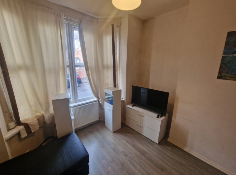 Flat Richmond Avenue in Leicester