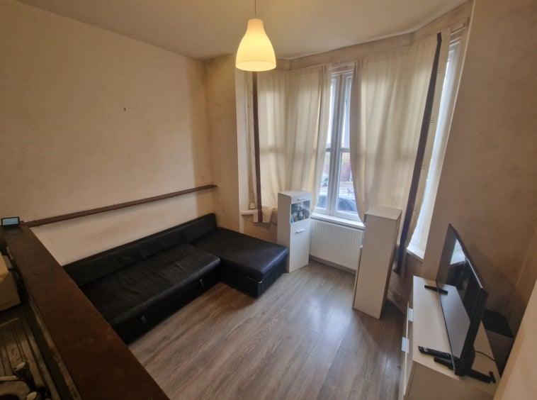 Flat Richmond Avenue in Leicester