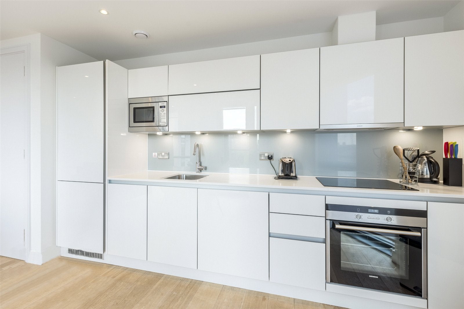 Flat Salamanca Place in Greater London