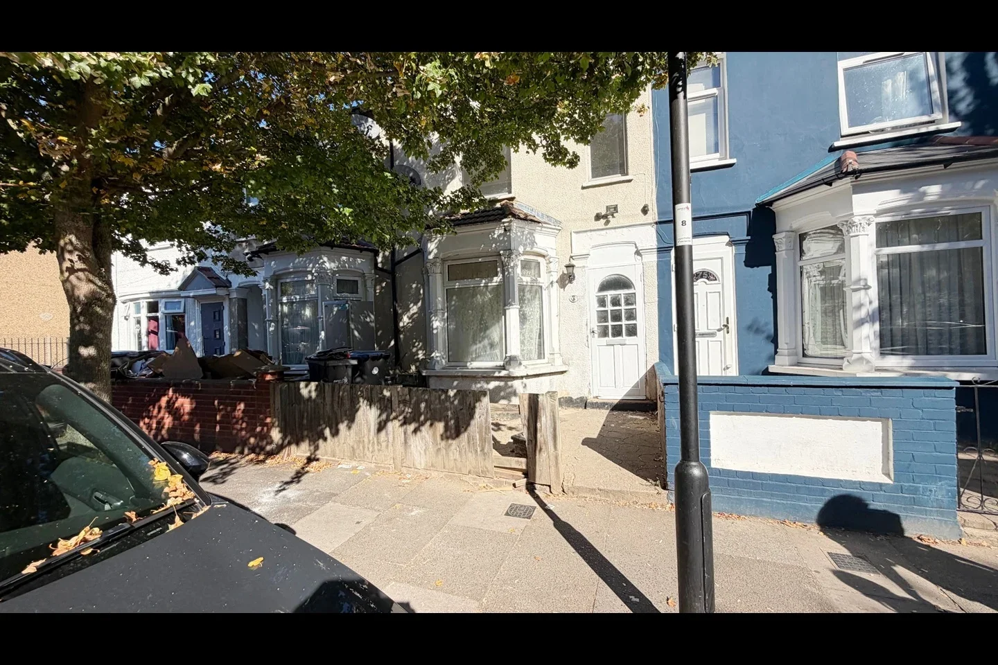 House Sutherland Road in Greater London