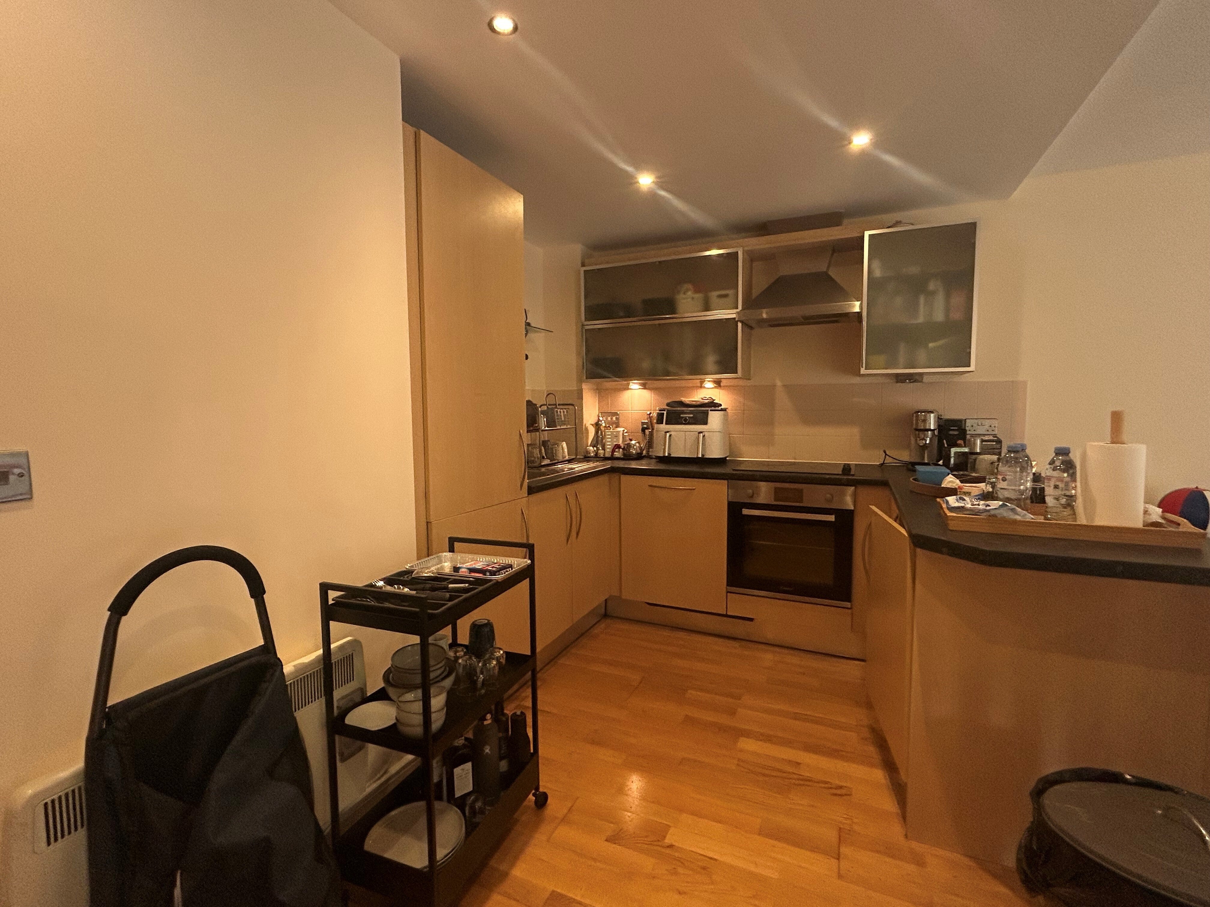 Flat Elmdale Road in Bristol