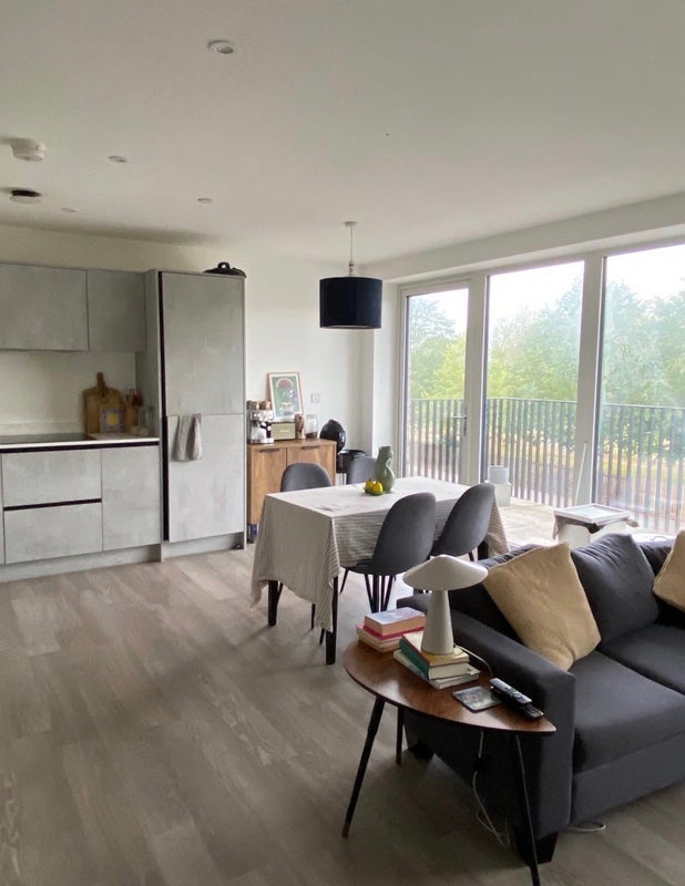 Flat Seven Sisters Road in Greater London