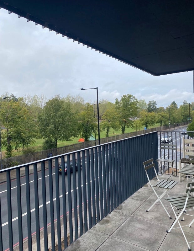Flat Seven Sisters Road in Greater London