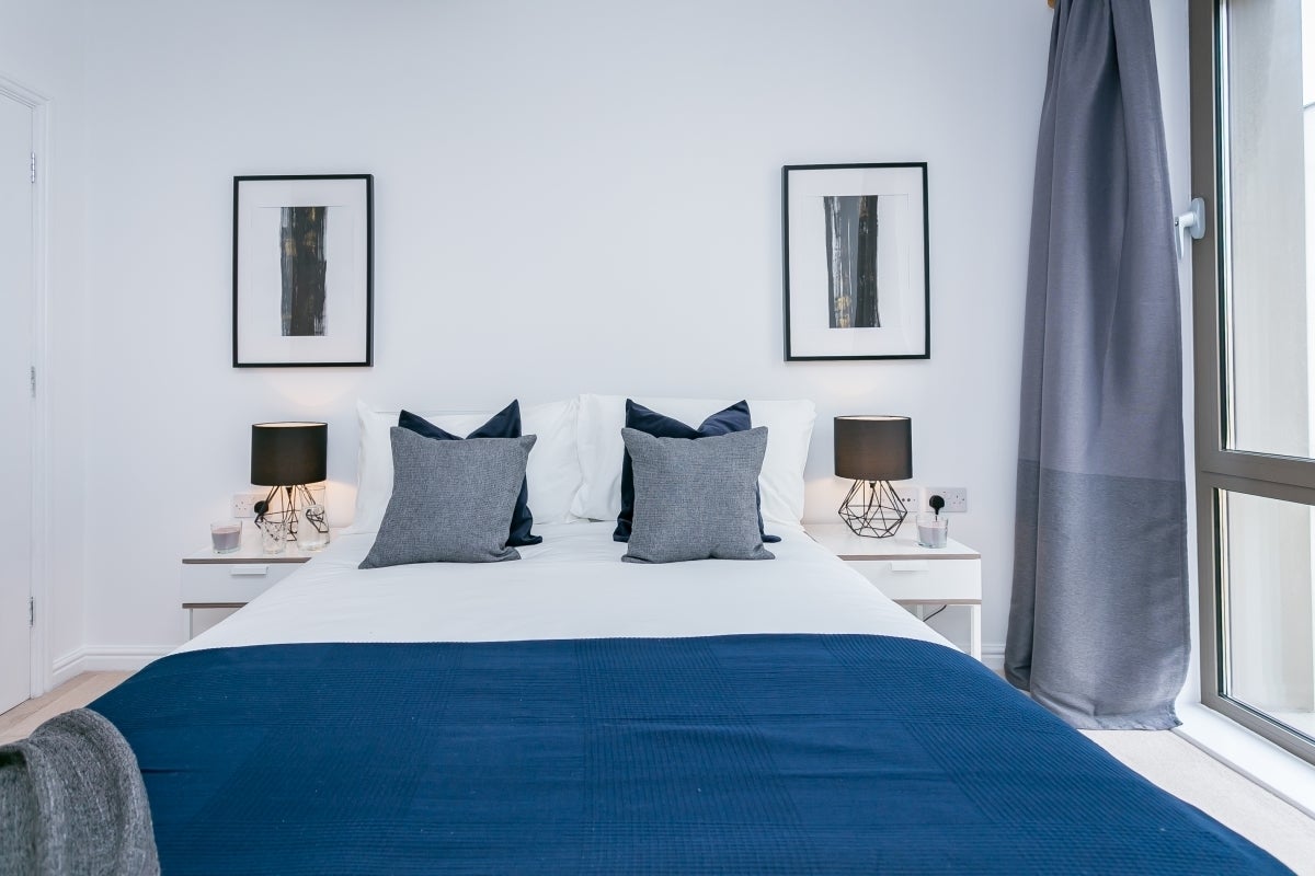 Flat Stockwell Green in Greater London