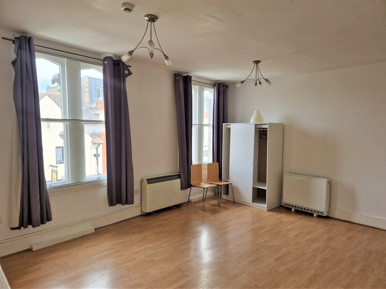 Flat Kilburn High Road in Greater London