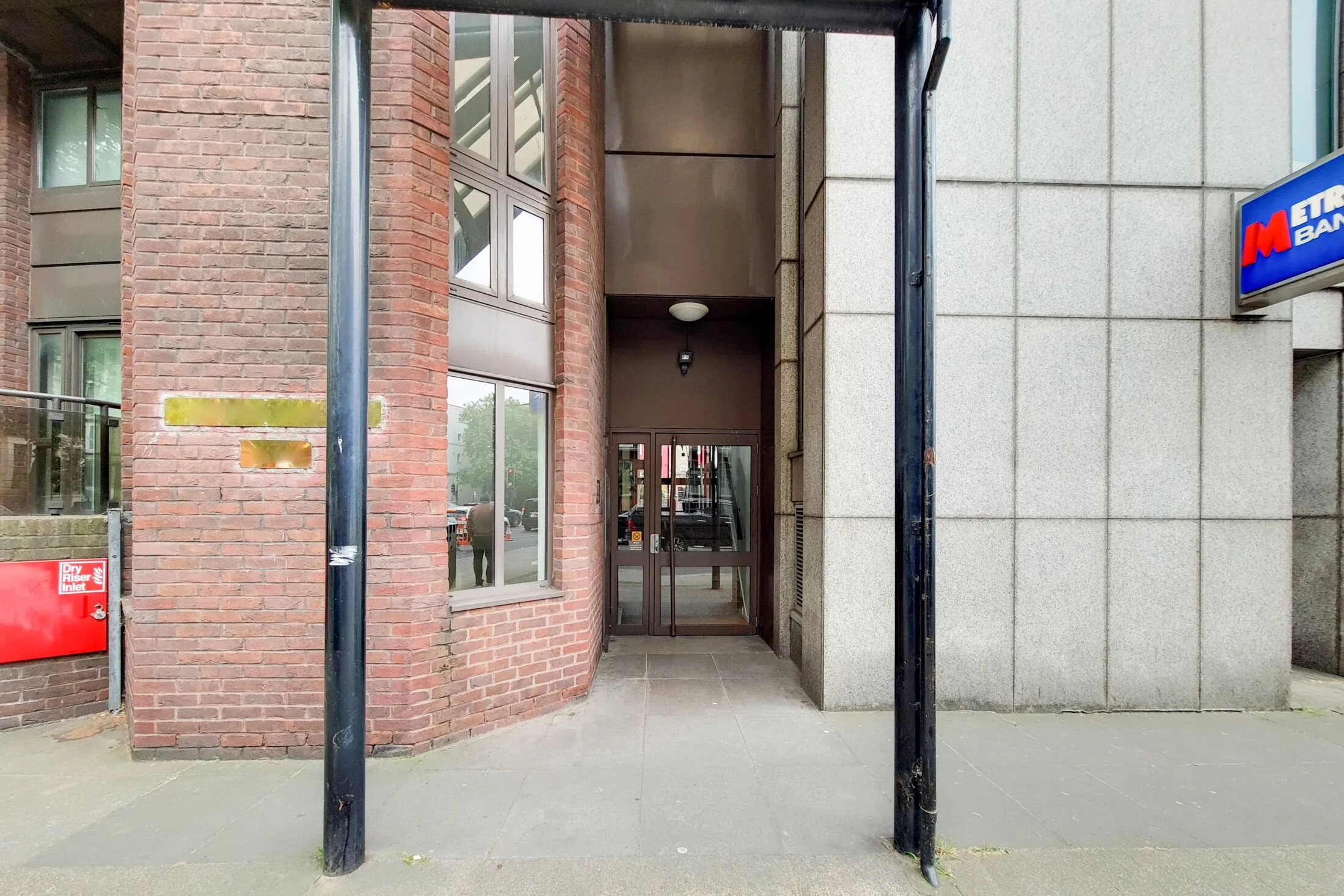 Flat Earl's Court Road in Greater London