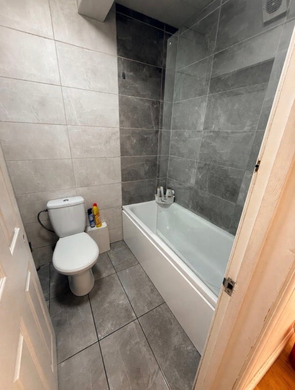 Room Richmond Way in Greater London