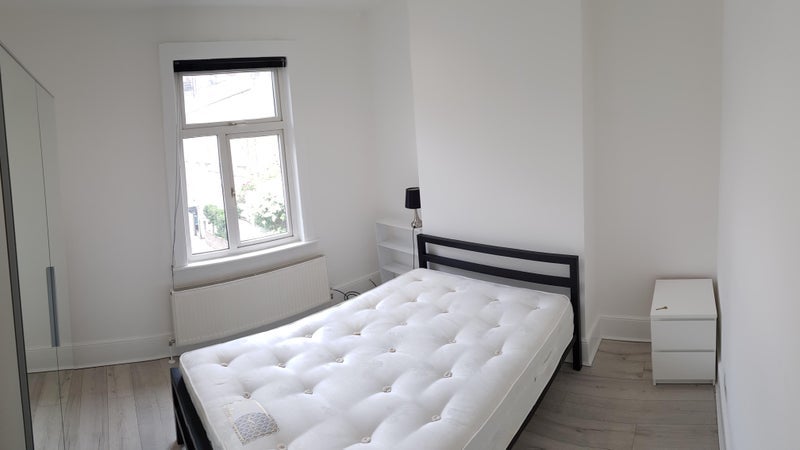 Room Meadow Stile in Greater London