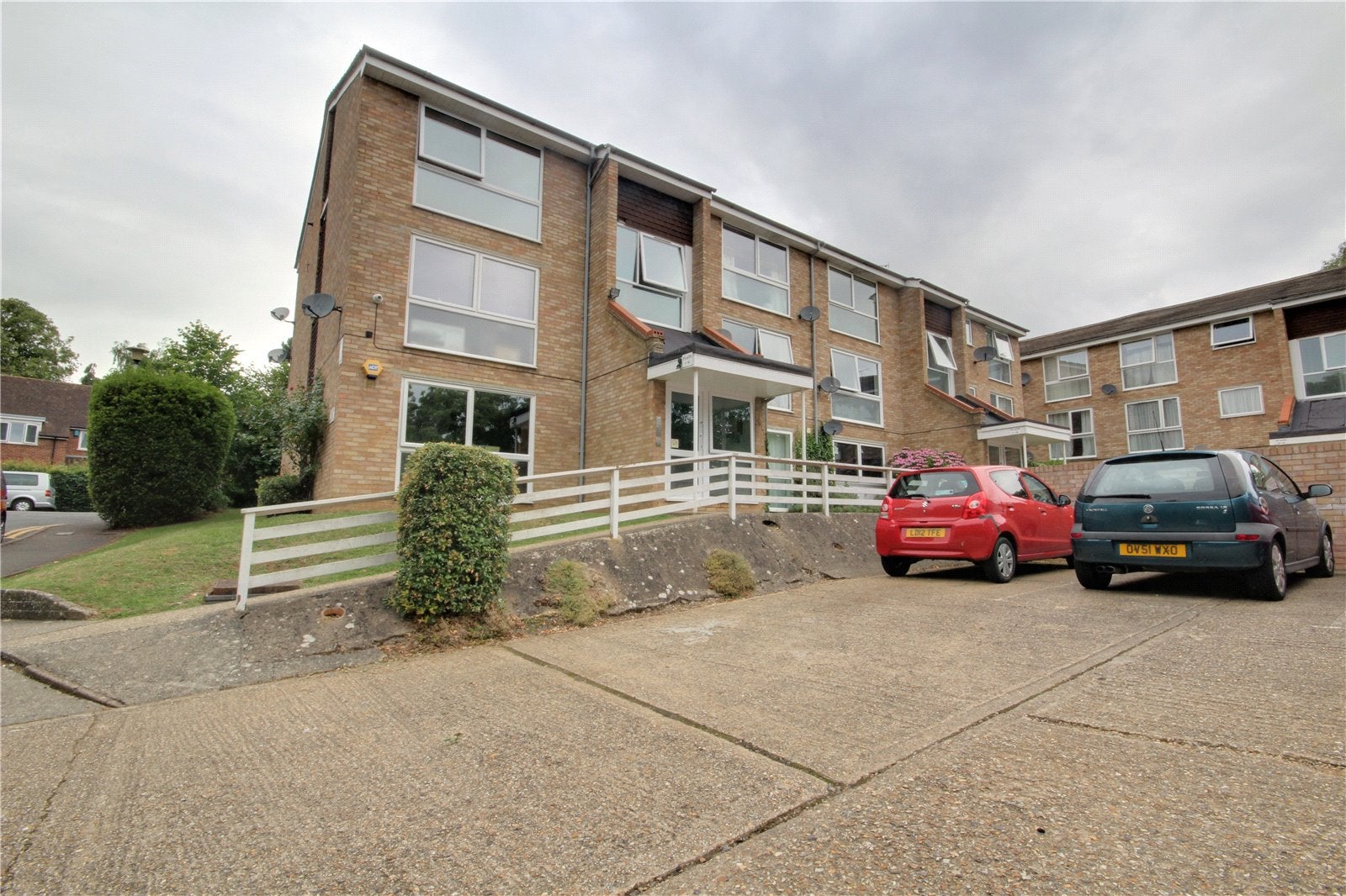 Flat Josephine Court in Reading