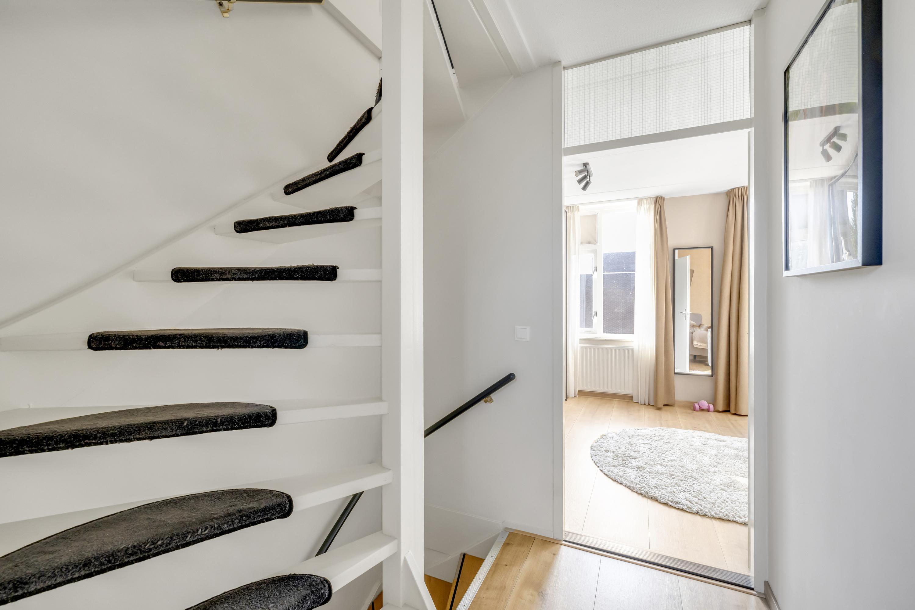 Tussenwoning te koop: Schrijnwerkerstraat 41, Schiedam