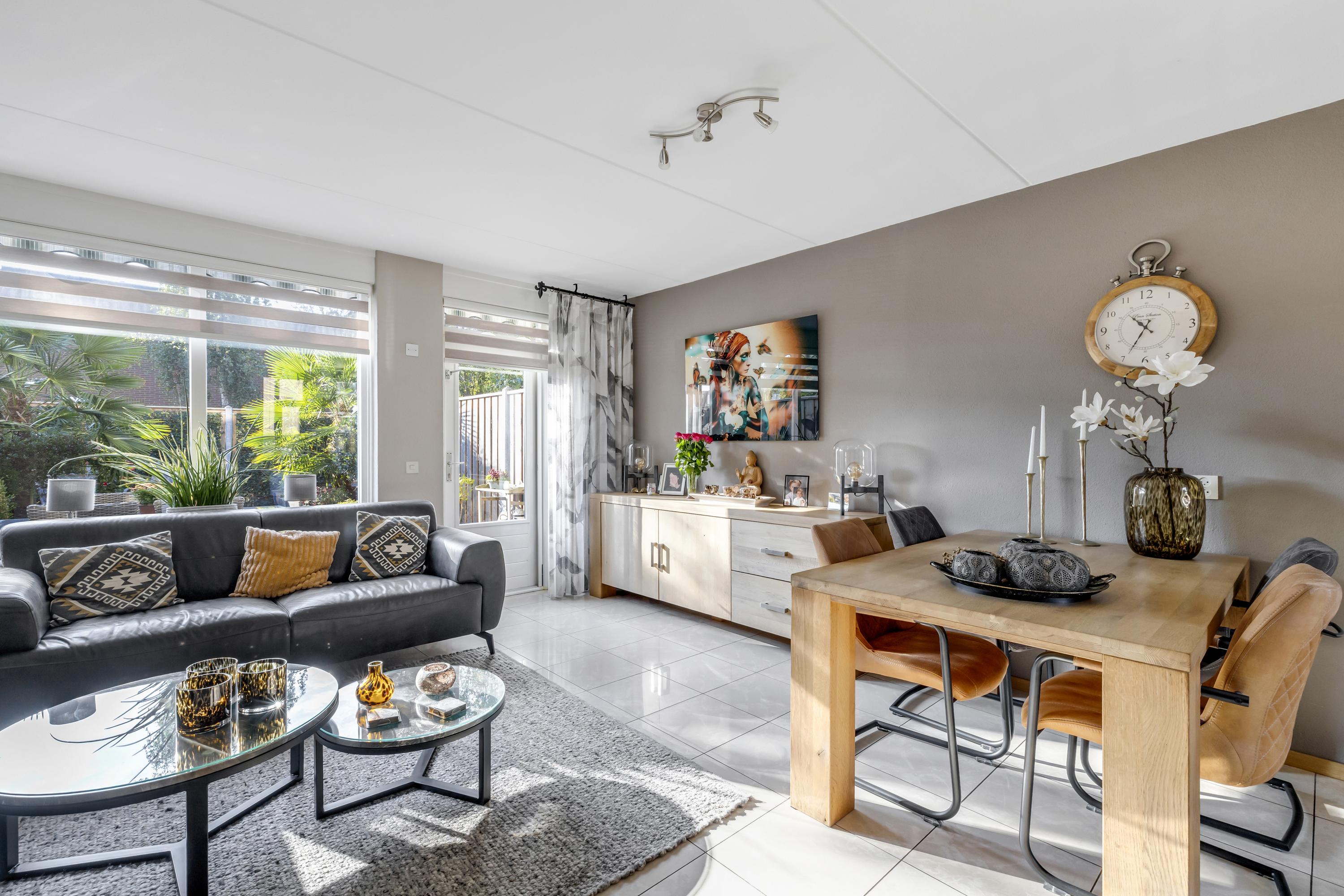 Tussenwoning te koop: Schrijnwerkerstraat 41, Schiedam