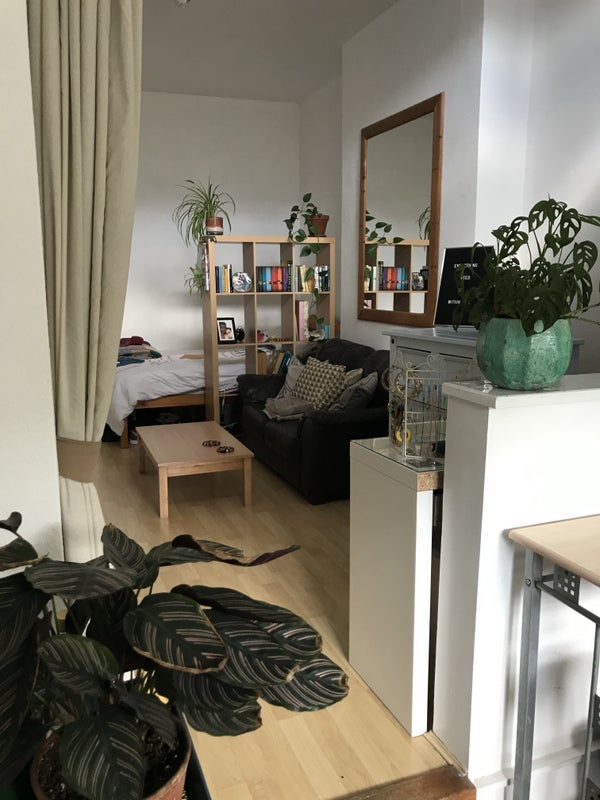 Flat Ritherdon Road in Greater London