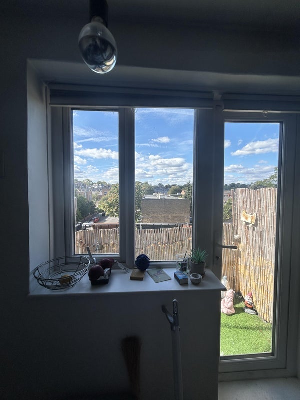 Room Hamilton Road in Greater London