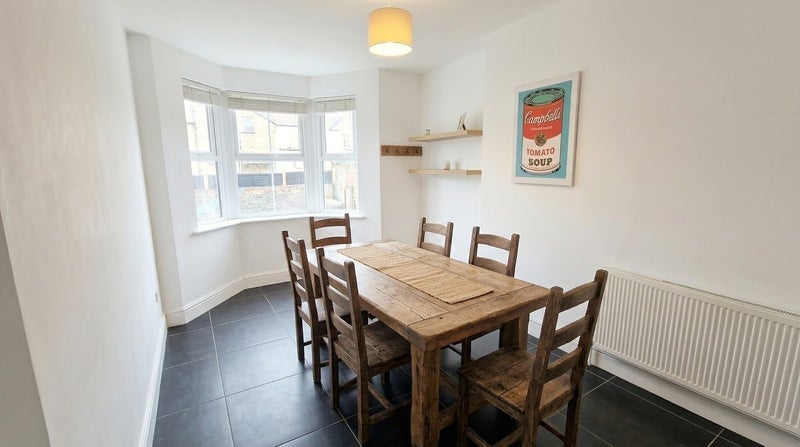 Room Downend Road in Bristol
