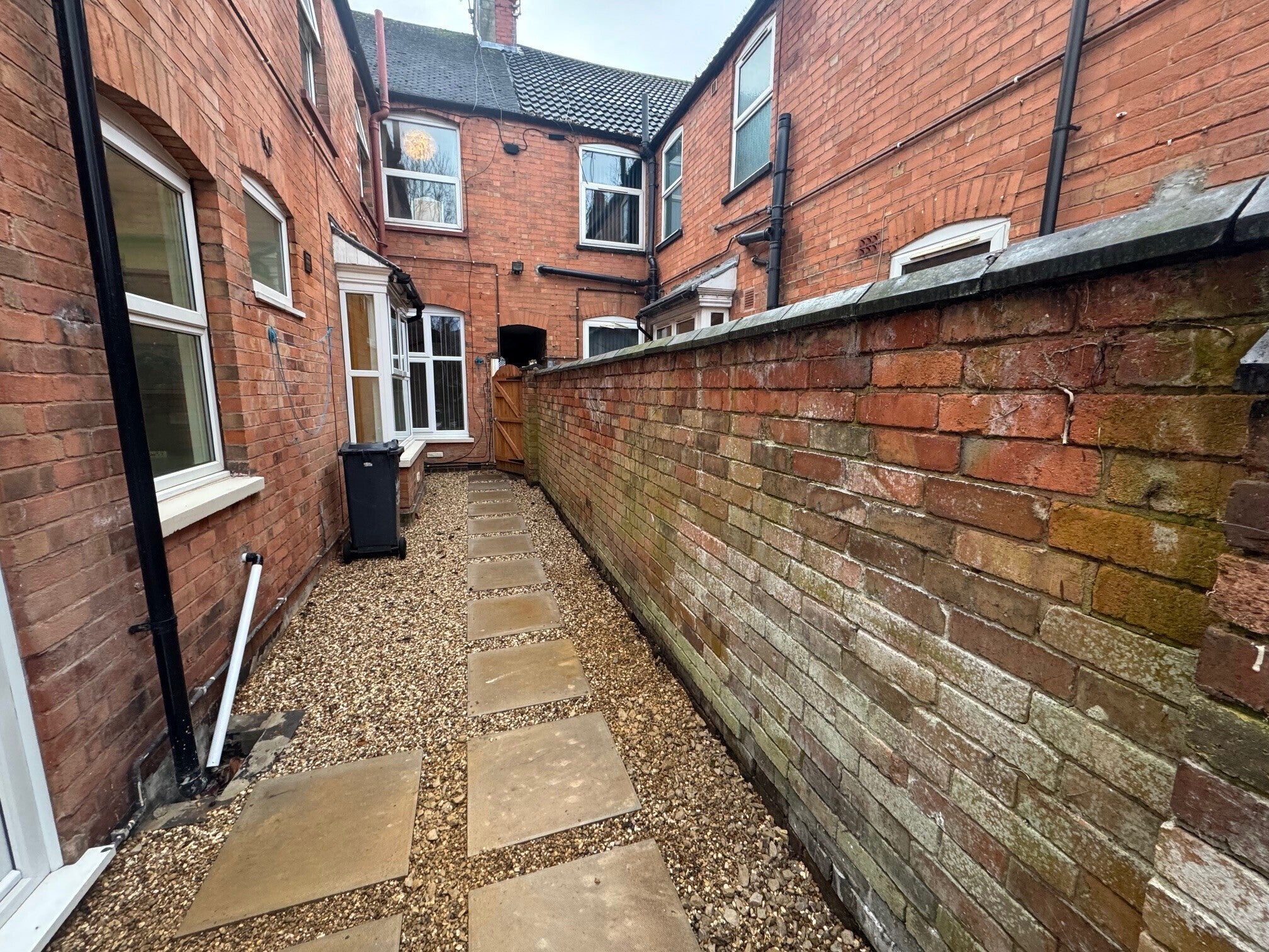 Flat Winchester Avenue in Leicester
