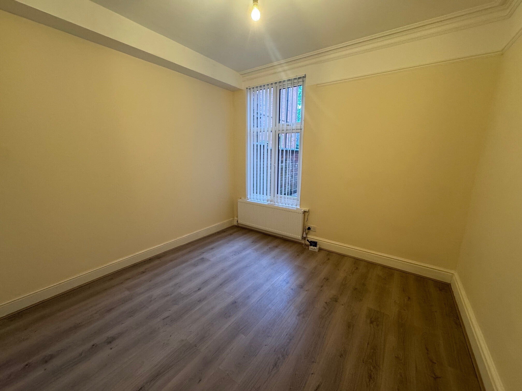 Flat Winchester Avenue in Leicester
