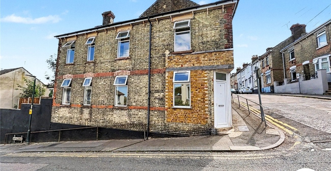 House Ingle Road in Chatham