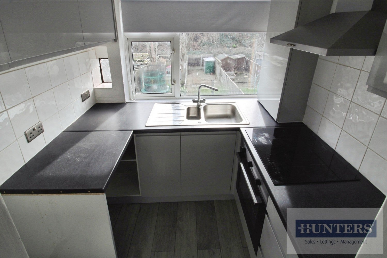 Flat Eversley Avenue in Greater London