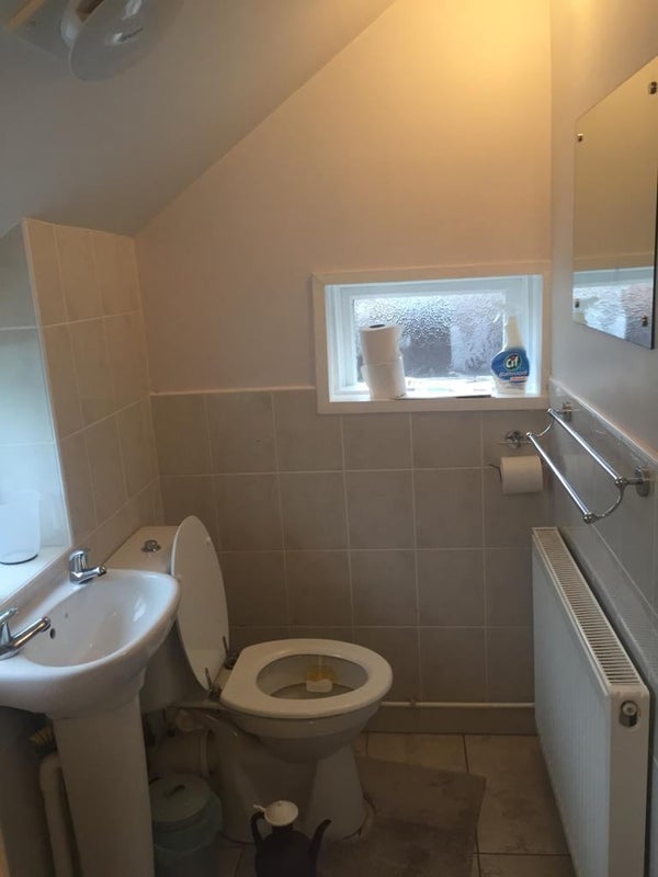 Room Henry Road in Chelmsford
