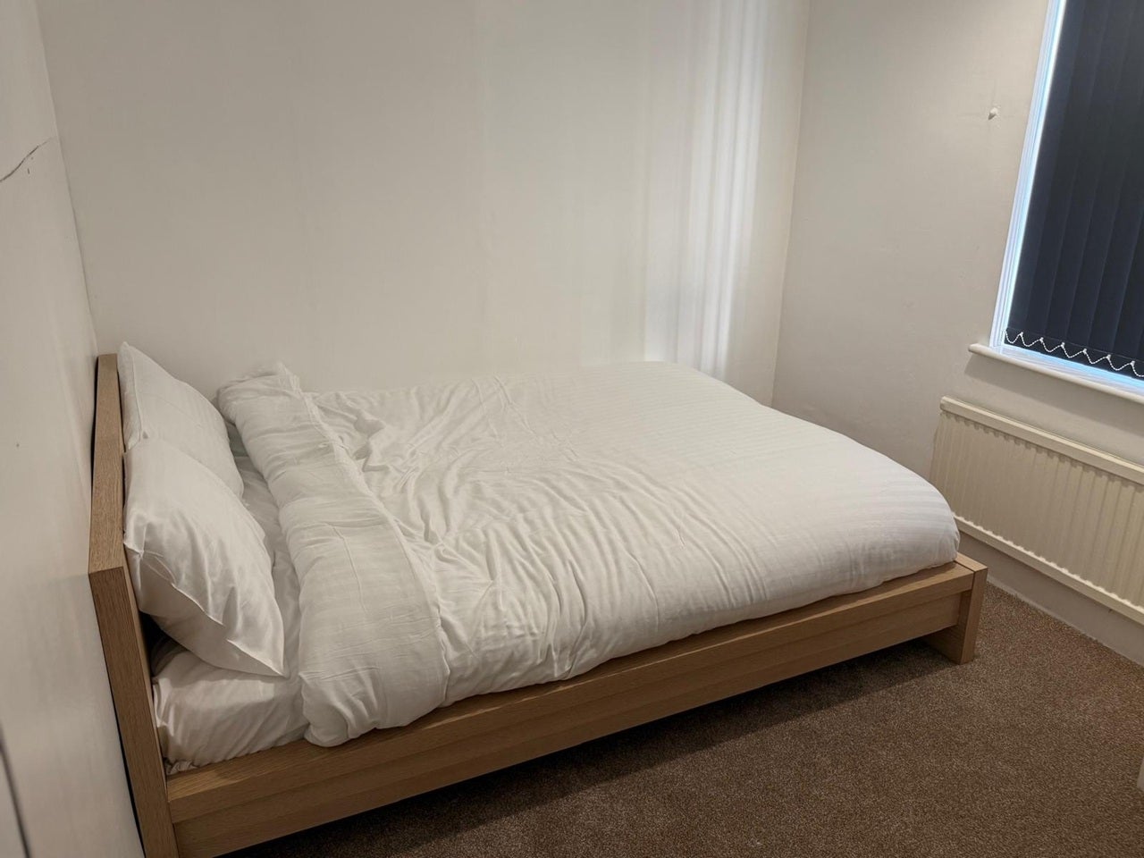 Room Dulverton Road in Leicester