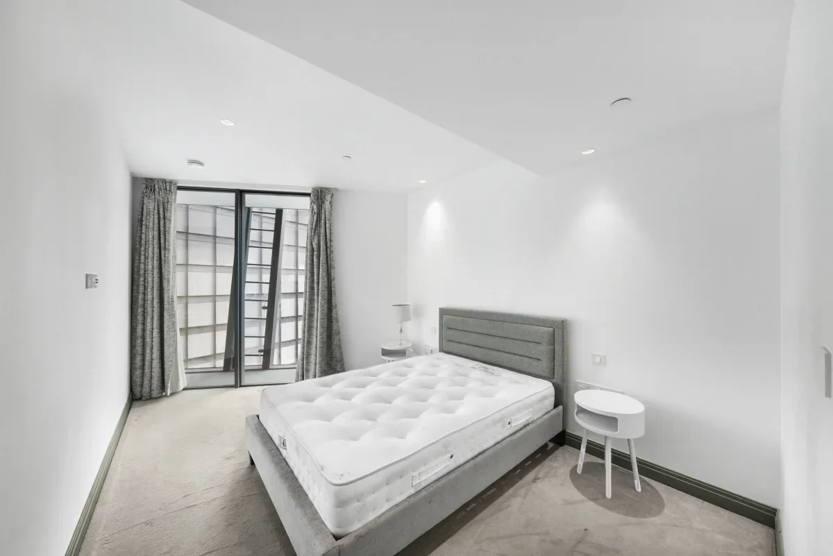 Flat Blackfriars Road in Greater London
