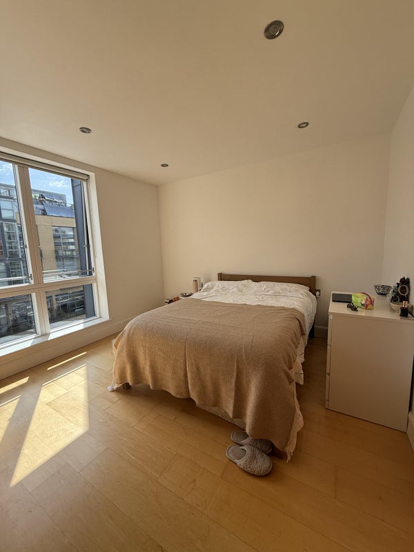 Room Hertford Road in Greater London