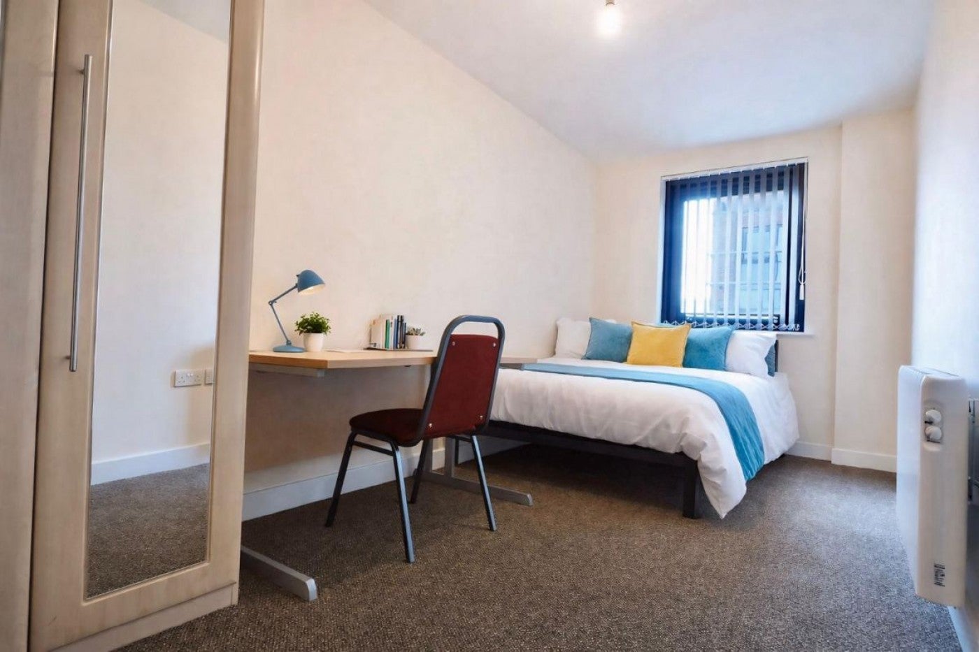 Flat Fitzwilliam Street in Sheffield