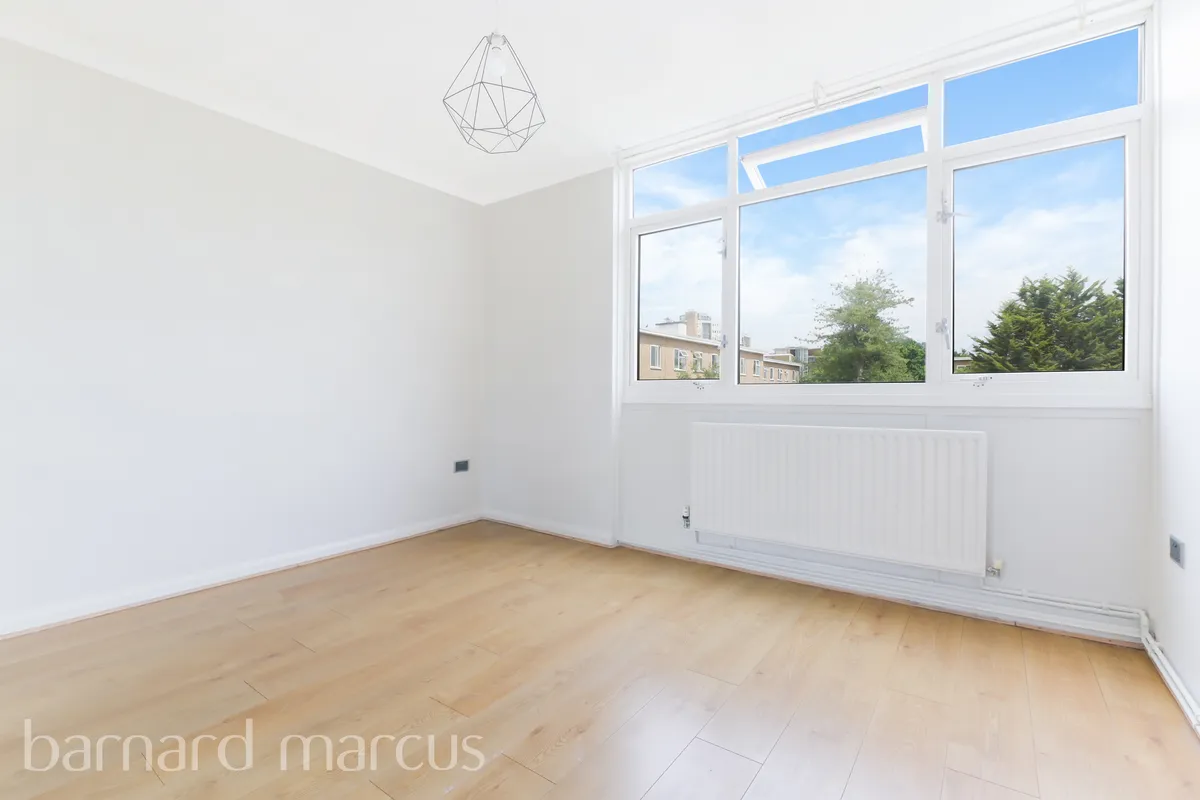 Flat Montfort Place in Greater London