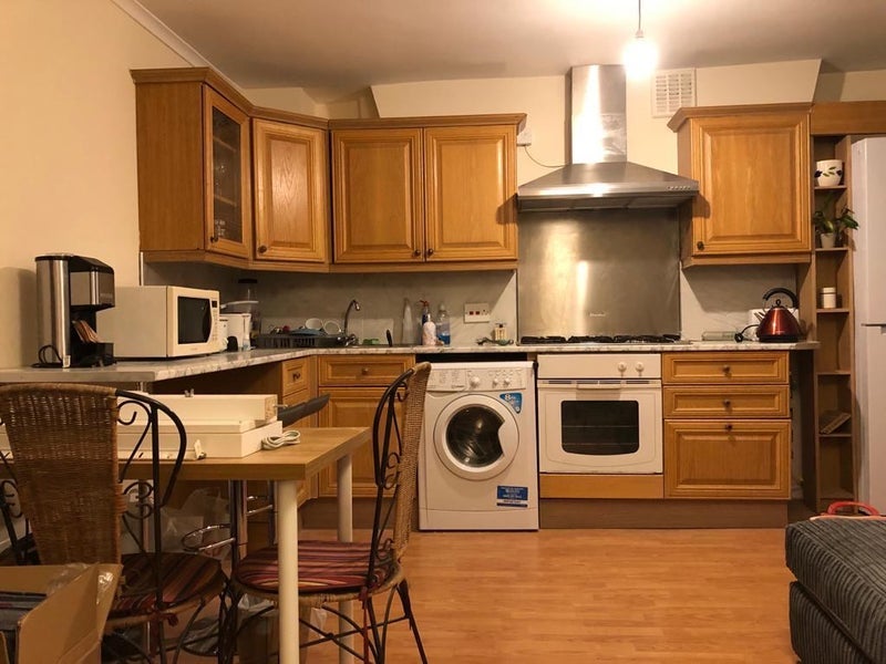 Room Liverpool Road in Greater London