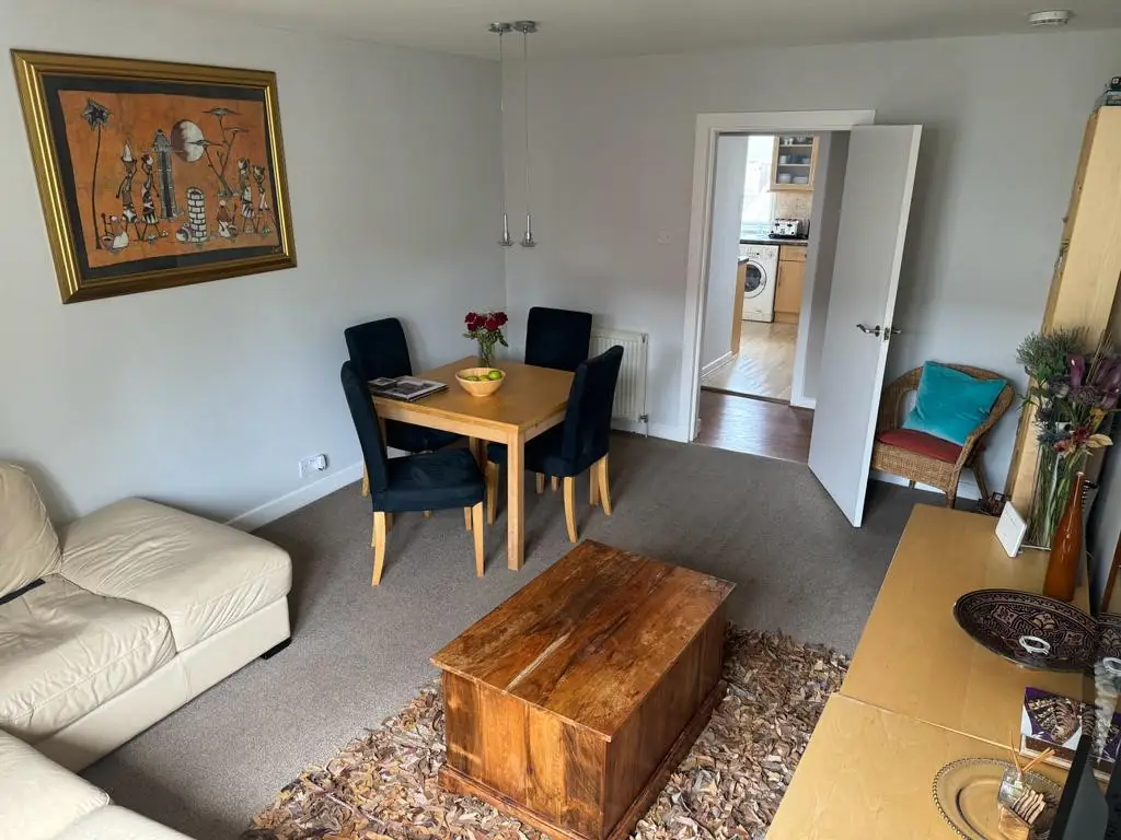 Flat Chessel's Court in City of Edinburgh