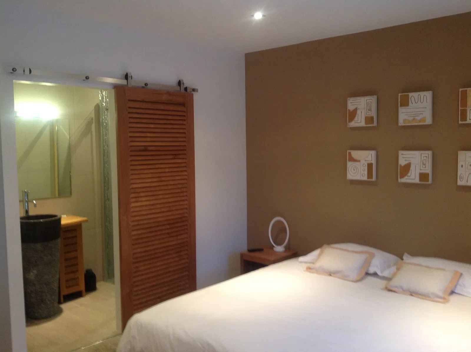 Room Chemin des Colles in Tourrettes