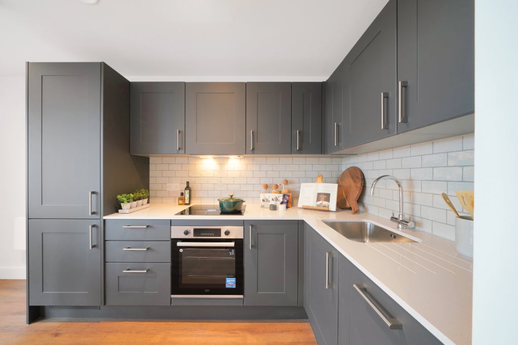 Flat Nicholsons Lane in Maidenhead